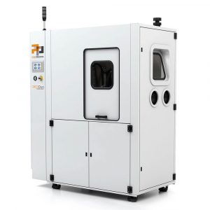 Rösler UK introduce una cella cobot per automatizzare il post‑processing nel CEC di Knowsley